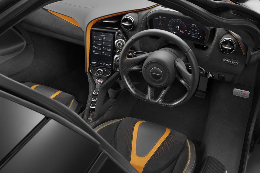  McLaren 720S Coupe 2017 года  (UK) (фото 9 из 45)